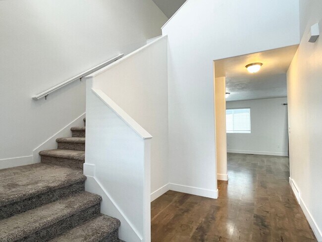 Foto del edificio - Lovely 2 Story Home in Saratoga Springs!
