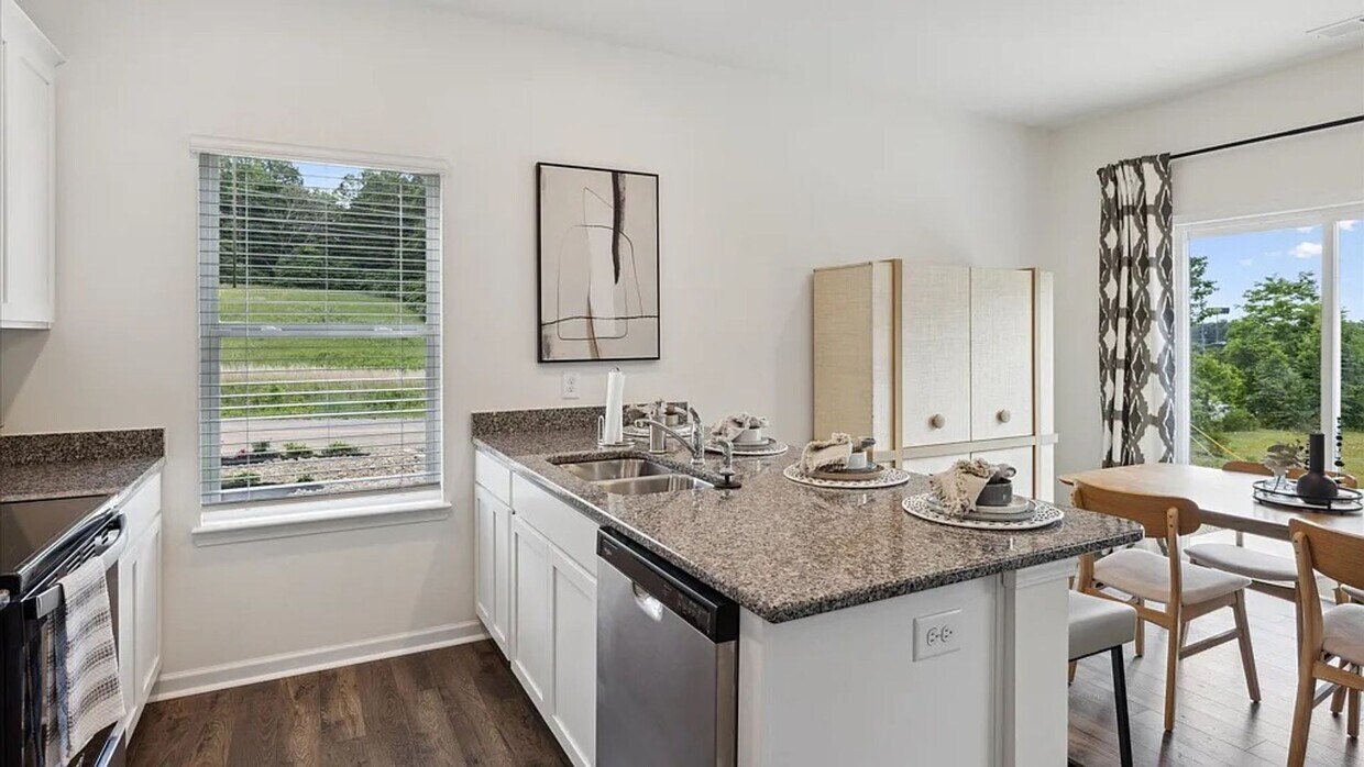 Foto principal - Brand New Townhome!!