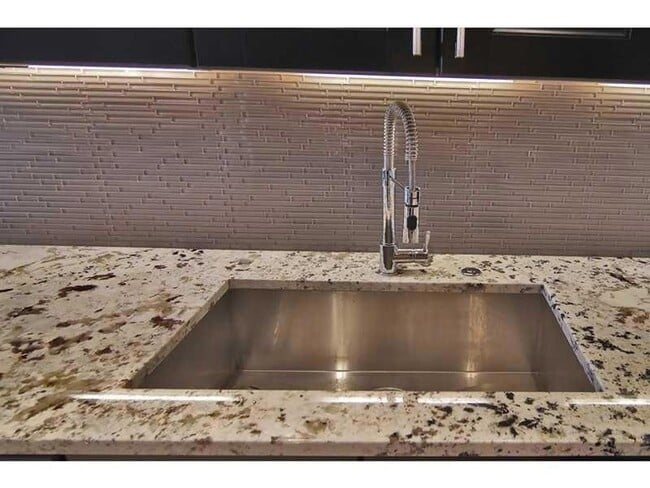 Building Photo - 199 14th St NE