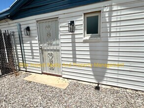 Building Photo - 2637 N Wilson Ave