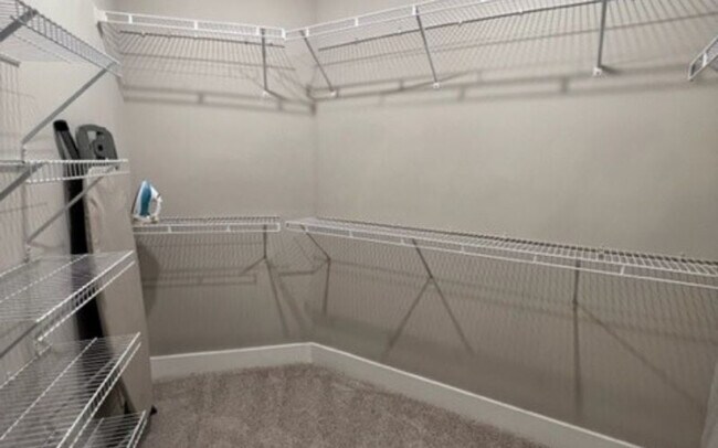 Foto del edificio - 1160 S Johnson Ferry Rd NE