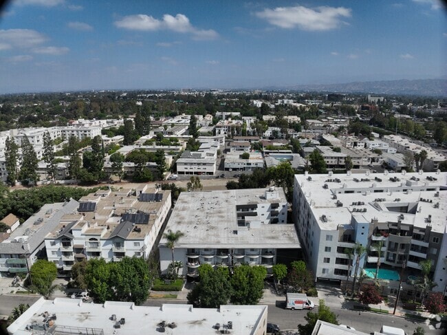 3D Exterior - Studio City Mid Rise