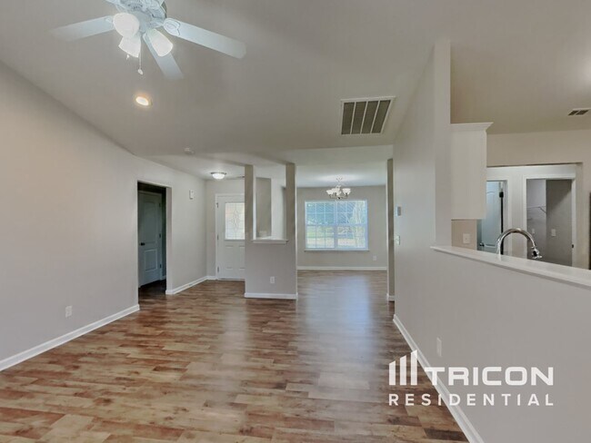 Foto del edificio - 7311 Village Acre Dr