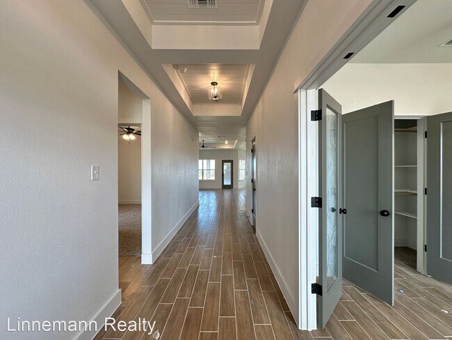Building Photo - 4 br, 2 bath House - 8510 Kasen Avenue