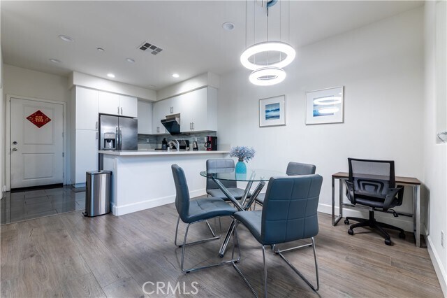 Foto del edificio - 5657 McCulloch Ave