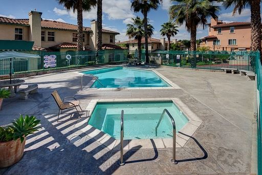 Foto principal - 3711 Baldwin St