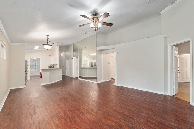 Foto del edificio - 2114 NW 52nd Pl