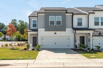 Building Photo - 2016 Regal Dr