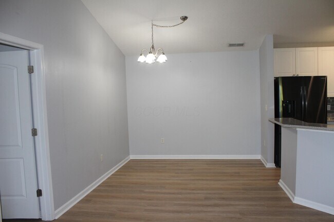 Foto del edificio - 7774 Essex Gate Dr