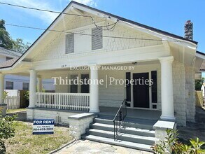 Building Photo - 137 W 18th St