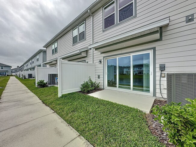 Building Photo - Cypress Cay Townhouse