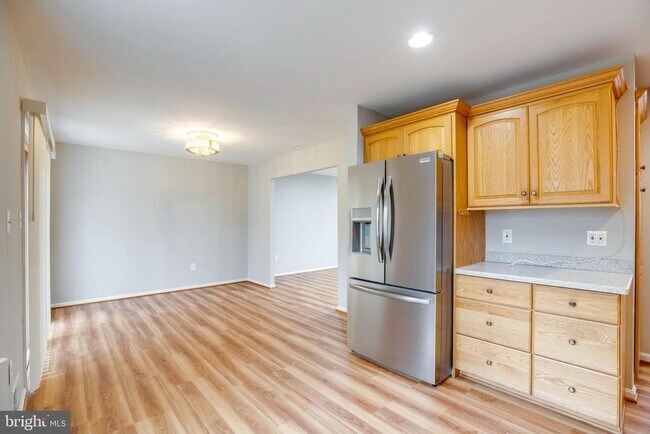 Building Photo - 8000 Lady Lewis Ct