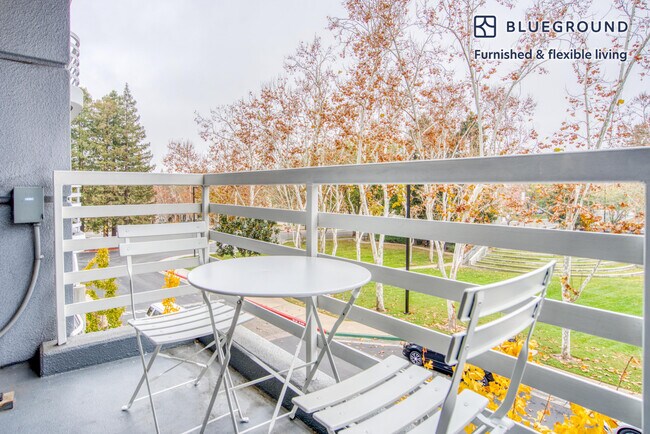 Foto del edificio - 20350 Stevens Creek Blvd