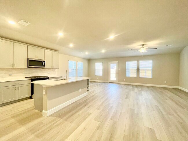 Foto del edificio - 1203 Mahogany Dr