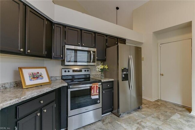 Building Photo - 5341 Lynbrook Landing