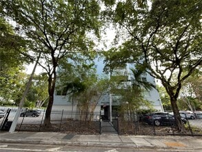 Building Photo - 2920 SW 28th Terrace