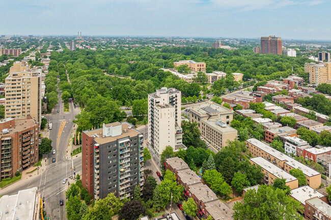 Aerial Photo - Tour du Parc