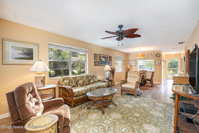 Foto del edificio - 291 Cape Shores Cir