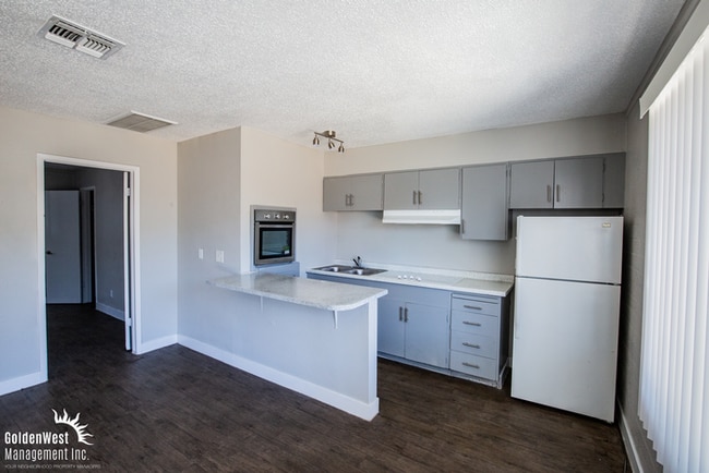 Foto del edificio - Charming 1Bdm 1Ba Apartment in Central Las Vegas!