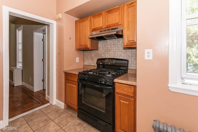 Building Photo - 1 br, 1 bath  - 312 Sherman Ave
