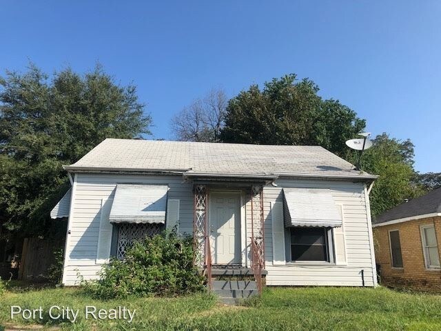 Primary Photo - 2 br, 1 bath House - 3310 Midway