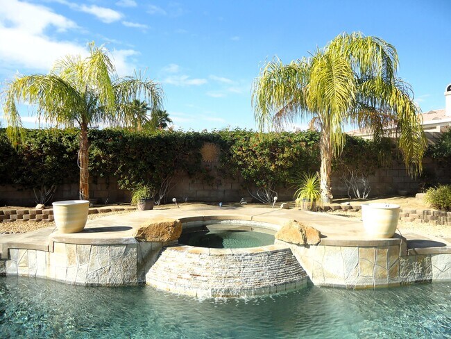 Building Photo - 43541 Parkway Esplanade E