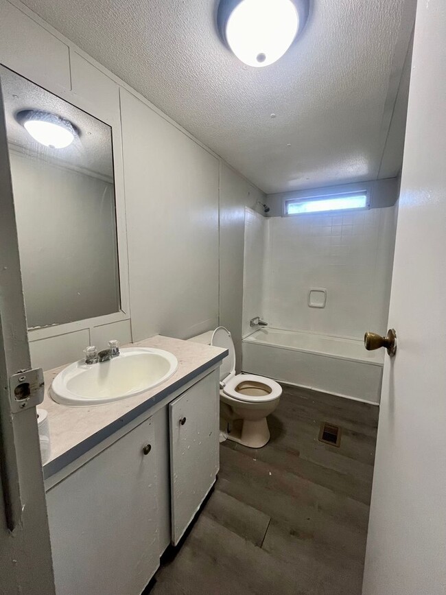 Building Photo - 3 bed 2 bath MH - Hazlehurst