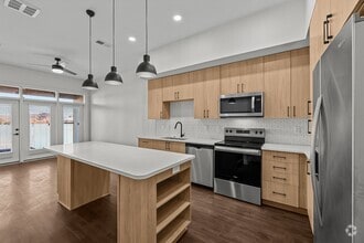 Building Photo - Samara