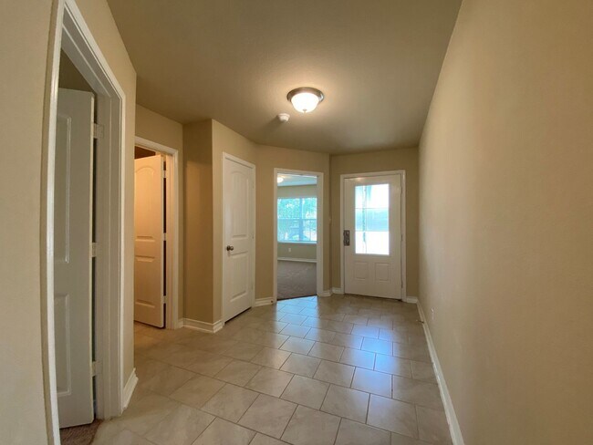 Building Photo - 7402 Equinox Corner