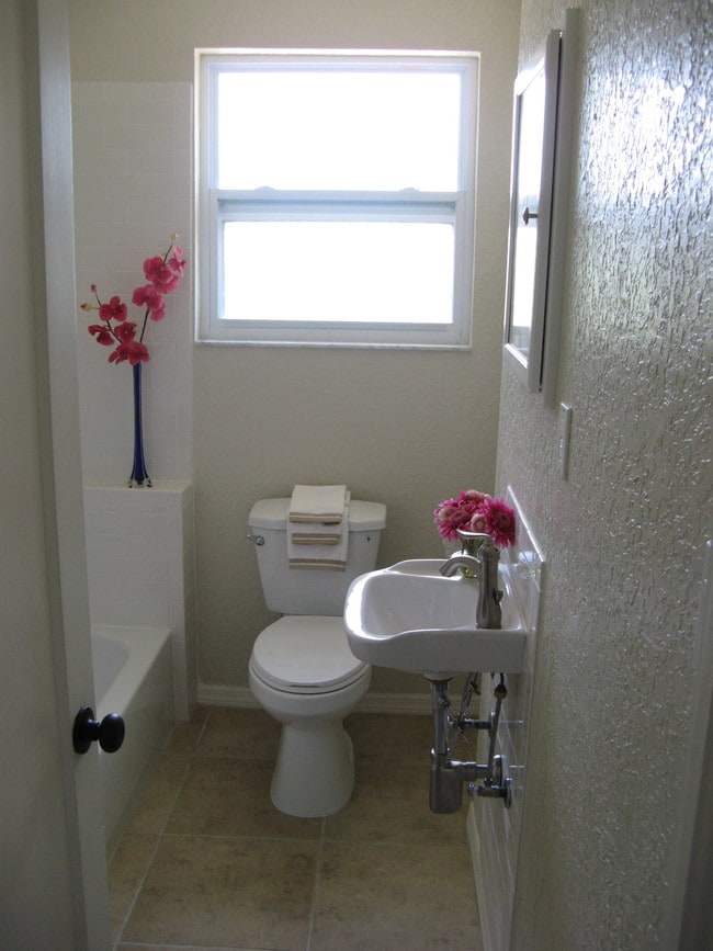 Foto del edificio - 423 Wildwood Way