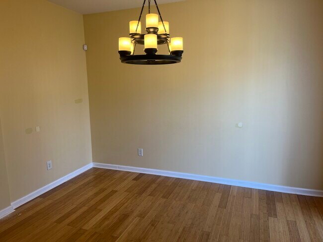 Building Photo - 3638 Charterhall Ln