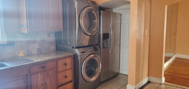 Photo - 31 Thurman St Apartment