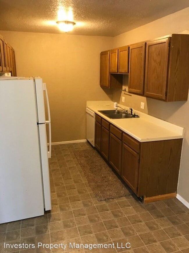 Building Photo - 2 br, 2 bath House - 1318 Eastgate