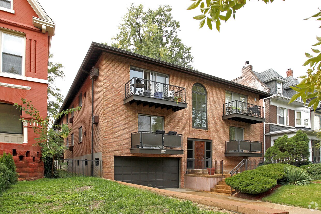 4236 W Pine Blvd, Saint Louis, MO 63108 Apartments in Saint Louis, MO