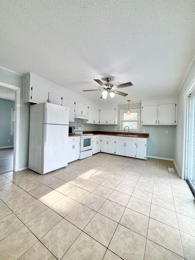 Foto del edificio - 3 Bedroom 1 Bath Home