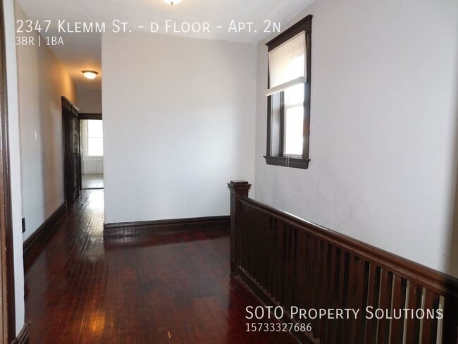 Building Photo - 3BD/1BA 2nd Floor Duplex in the Shaw Neigh...