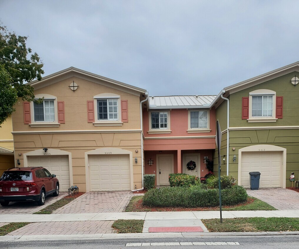 Foto principal - 5309 SE Jennings Ln