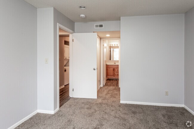 2BR E - Master Bedroom - Wellington Apartments
