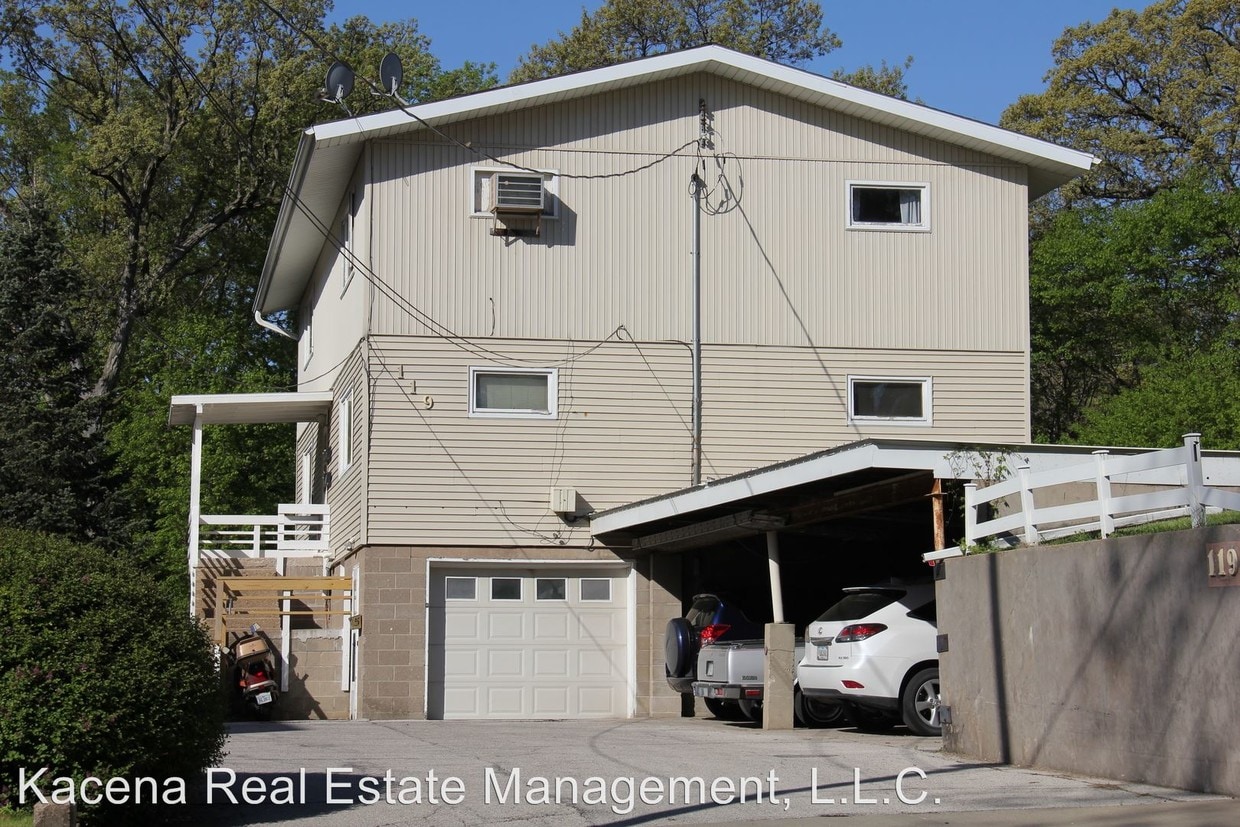 Primary Photo - 119 River St