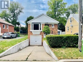 Building Photo - 170 Bogert Ave