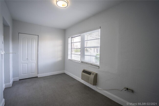 Building Photo - 7133 Bonita Dr