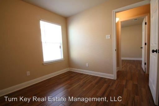 Foto del edificio - 8112 Tanner Ave