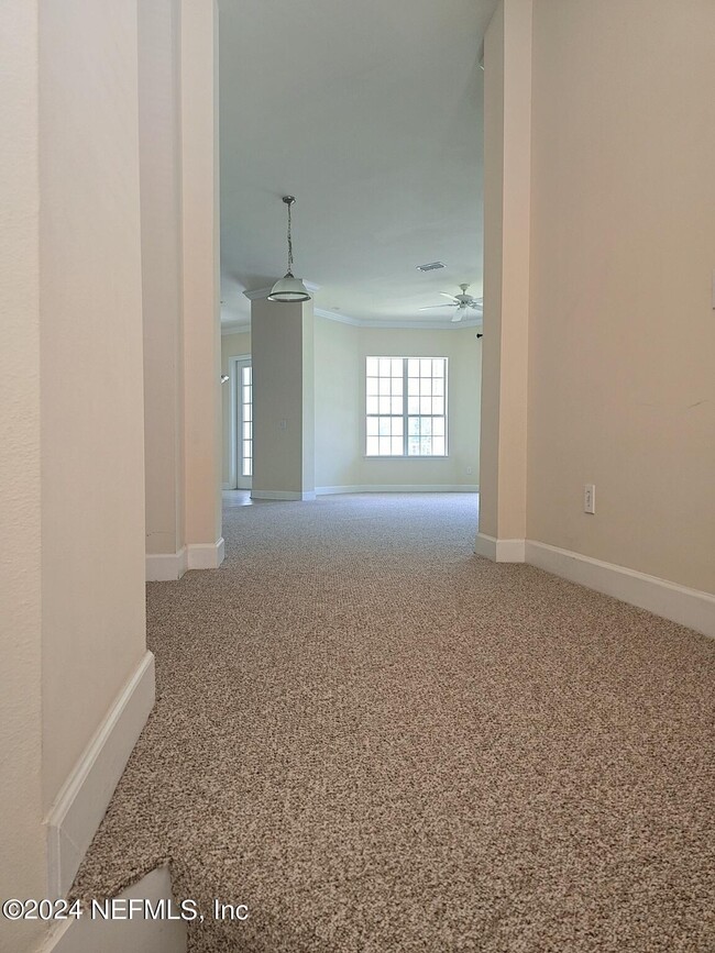 Building Photo - 2014 Pond Ridge Ct