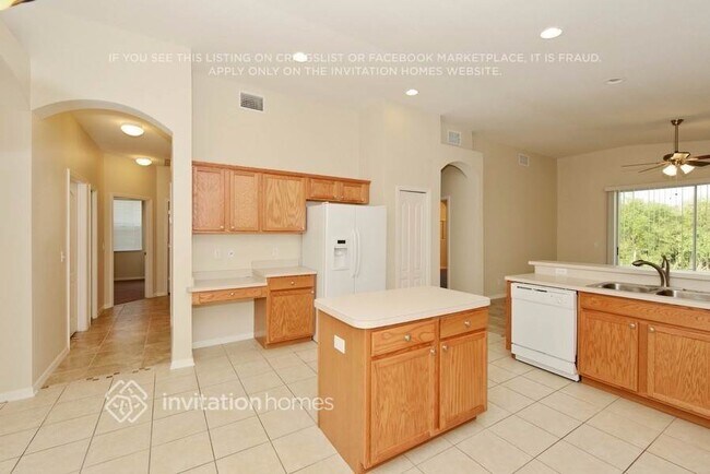 Foto del edificio - 8716 Sandy Plains Dr