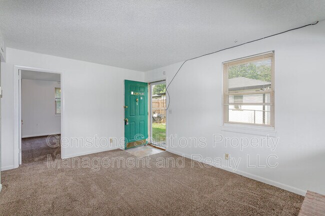 Building Photo - 4357 Central Valley Dr