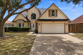 Building Photo - 5234 Findlay Dr