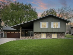 Building Photo - 8114 Erie Cir