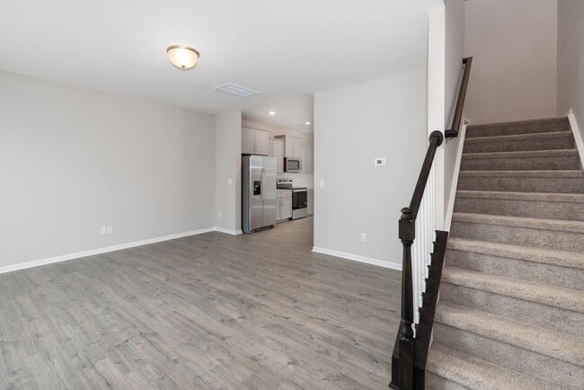 Building Photo - 3BD Townhome minutes from I-485 & I-85