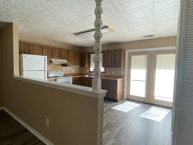 Building Photo - 3474 Old Mill Ln