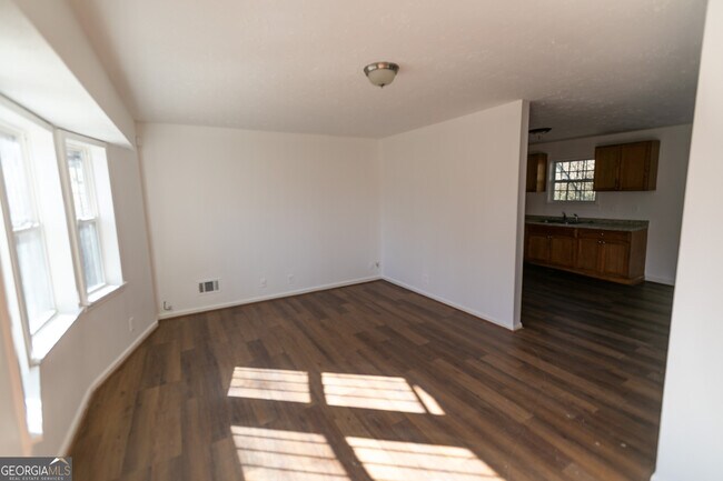 Foto del edificio - 2761 Rockdale Dr